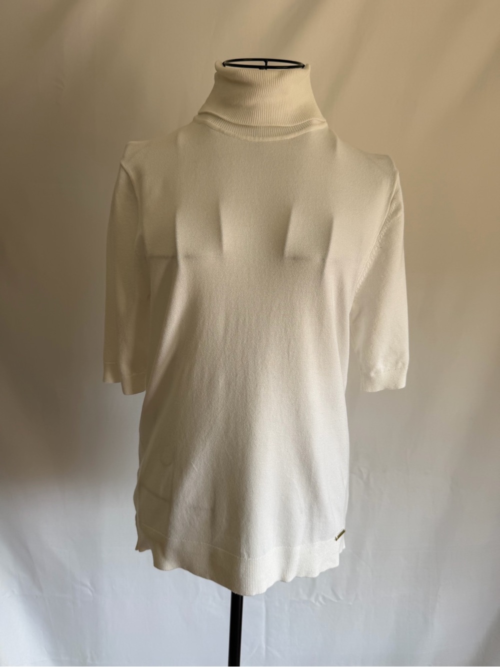 Anne Klein White Short-Sleeve Turtleneck Top